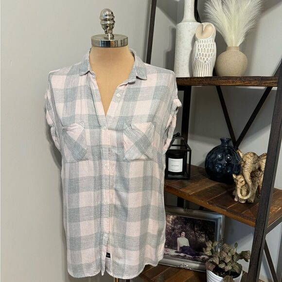RAILS Britt Light Pink/Gray Plaid Cuffed Short Sleeve Shirt Women’s SIZE SMALL - Picture 2 of 12